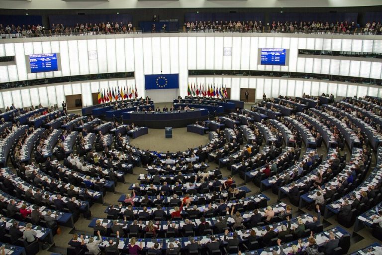 El Parlamento Europeo condena enérgicamente la persecución que sufren los cristianos en Nigeria tras la masacre en una aldea.